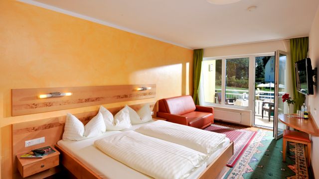 Zimmer mit Doppelbett